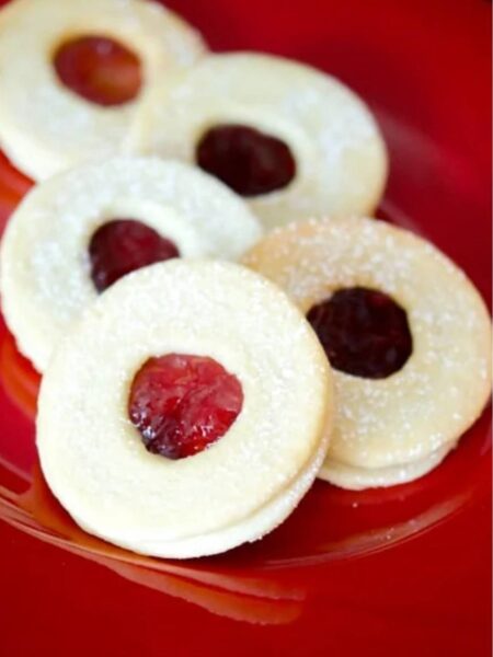 Raspberry Filled Linzer Cookies Recipe